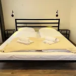 Nussbaum Panzio Guest house 3*