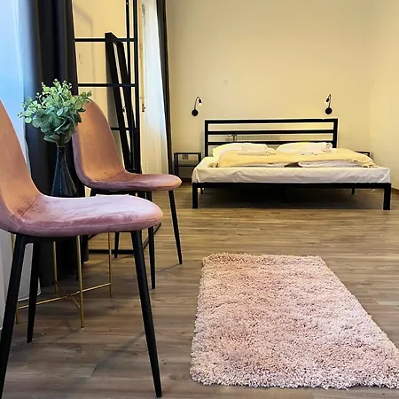 Nussbaum Panzio 3* Keszthely